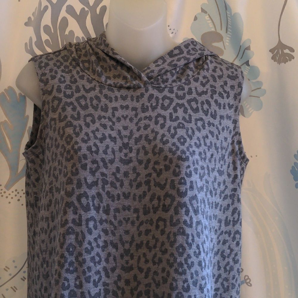 2/$20 Collection by Bobeau Grey Leopard Print Casual Cotton Dress w/Hood Sz XS - Picture 2 of 9